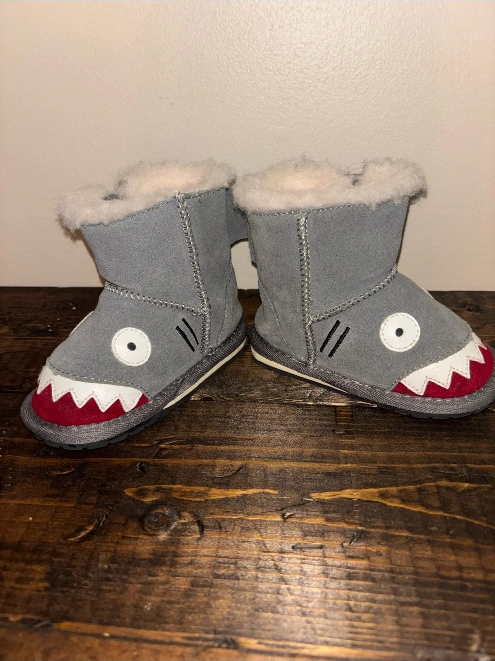 emu Australia Kids Shark Shearling Boots - Gray 6-12month walker